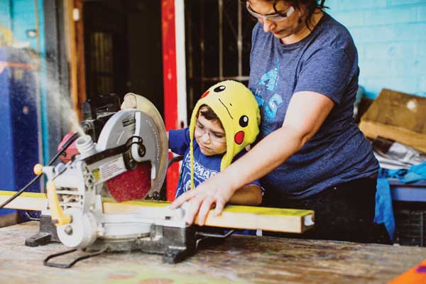 Mini Makers {Austin Tinkering School} - EASTside Magazine